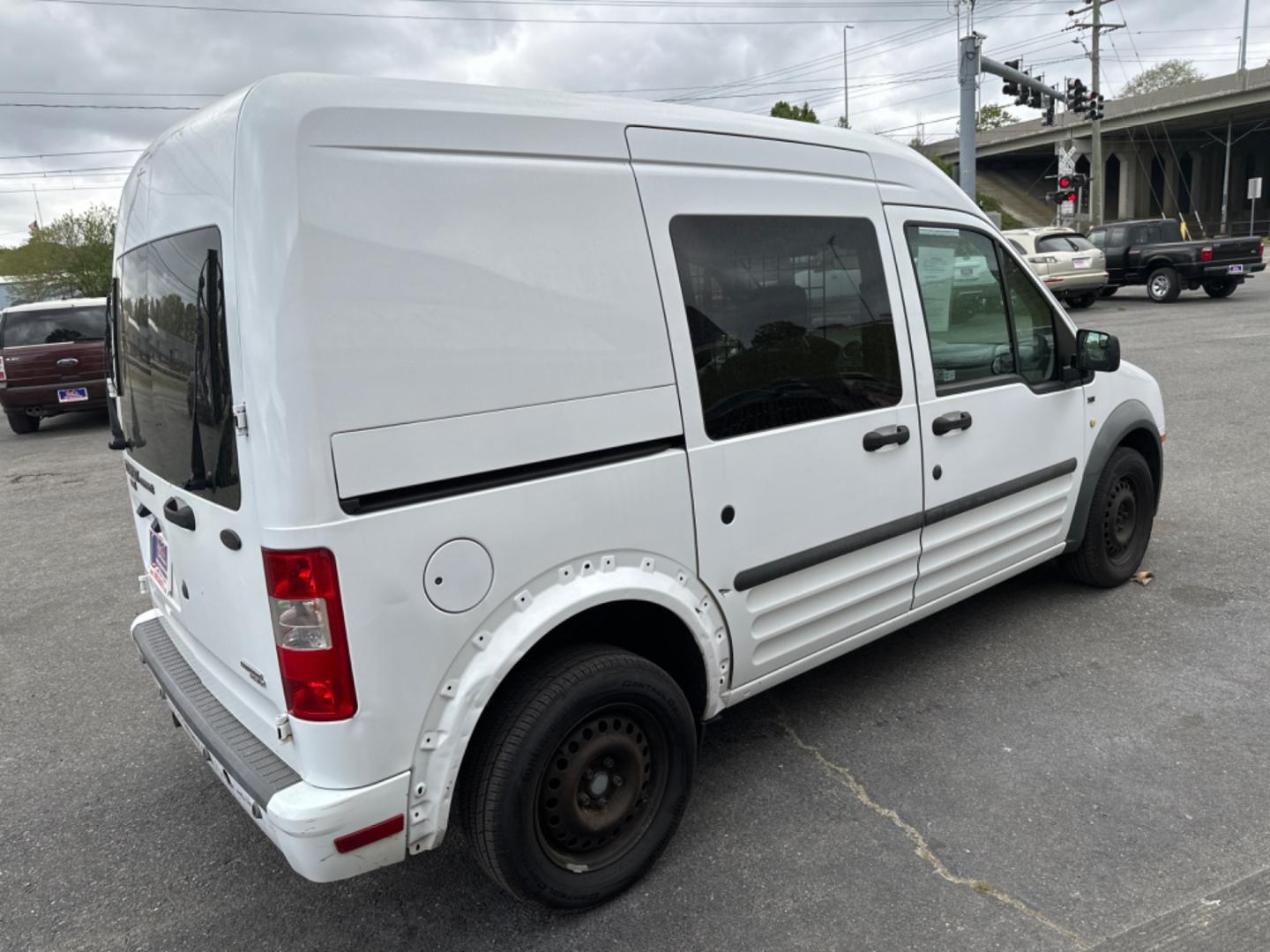 2013 White /black Ford Transit Connect (NM0LS6BN4DT) , located at 5700 Curlew Drive, Norfolk, VA, 23502, (757) 455-6330, 36.841885, -76.209412 - Photo#3